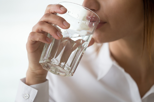 Staying Hydrated Without Overdrinking: The Right Balance